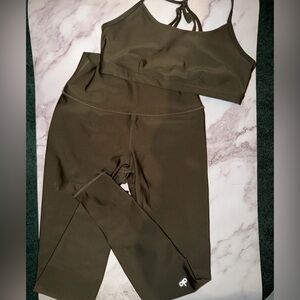 ALO Olive Green Airlift Activewear Set Size Large